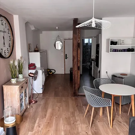 Cathedrale Apartman *